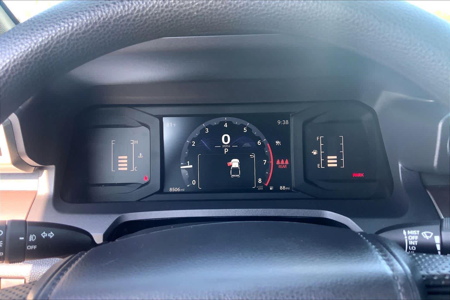 Used 2025 Toyota Tacoma SR5 AWD/4WD image 26