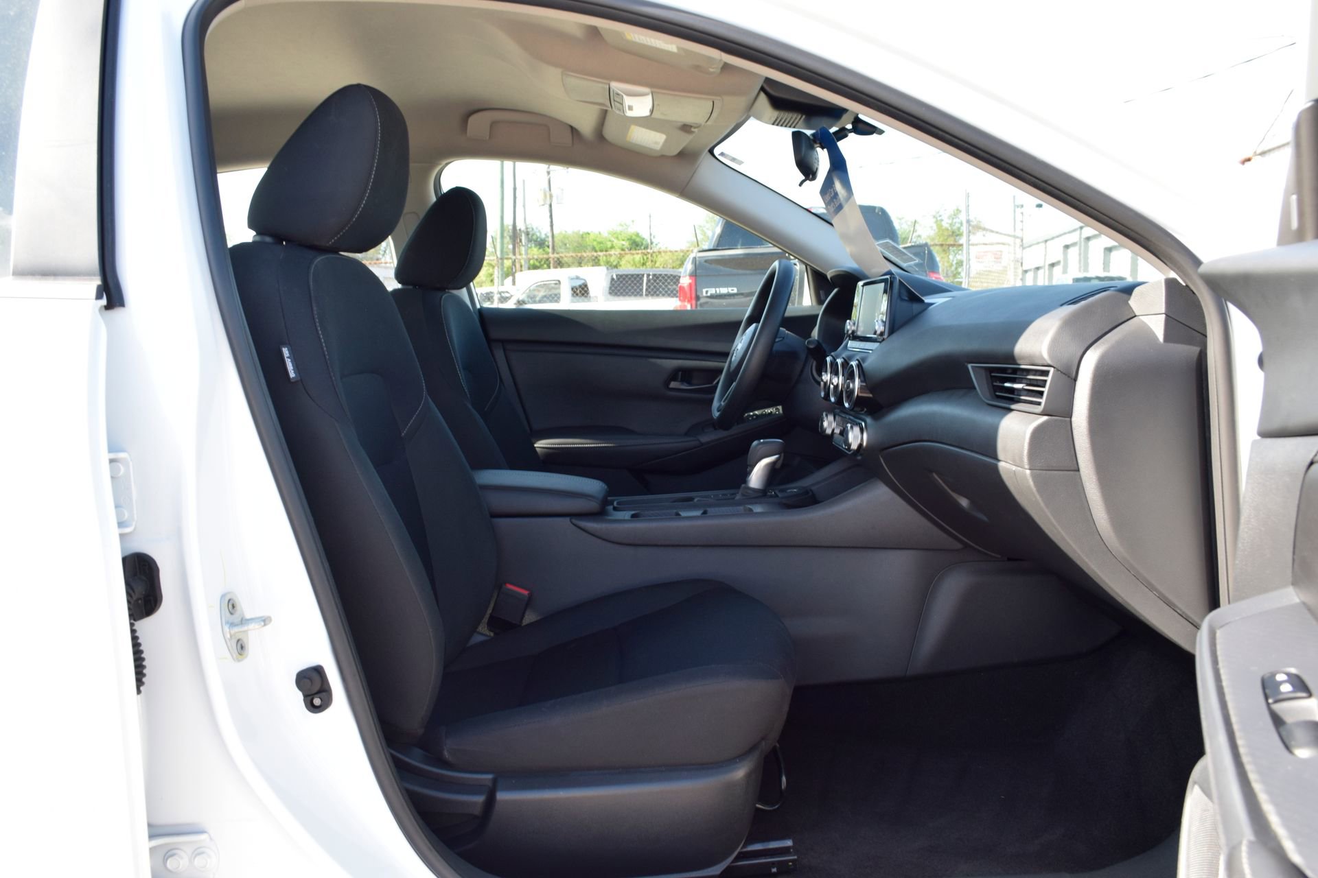 Used 2025 Nissan Sentra S image 23