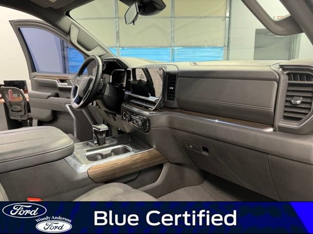 Used 2024 Chevrolet Silverado 1500 LT w/ Z71 Off-Road Package AWD/4WD image 25