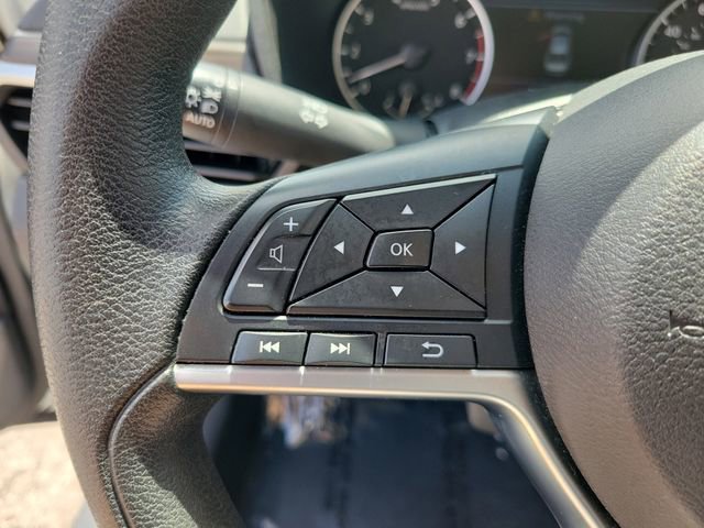 Used 2023 Nissan Altima 2.5 SV FWD image 26