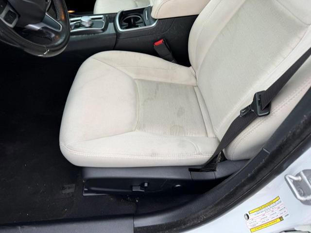 Used 2019 Chrysler 300 Touring w/ Chrome Appearance Package image 19