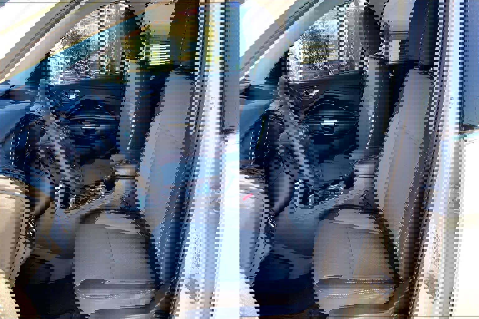 Certified 2017 Ford Escape SE image 7