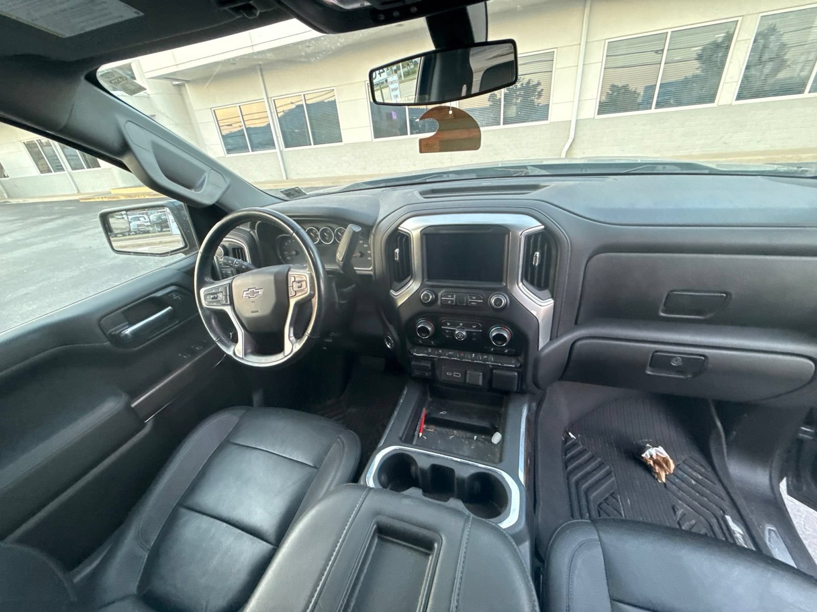 Used 2021 Chevrolet Silverado 1500 LT Trail Boss w/ Convenience Package II AWD/4WD image 6