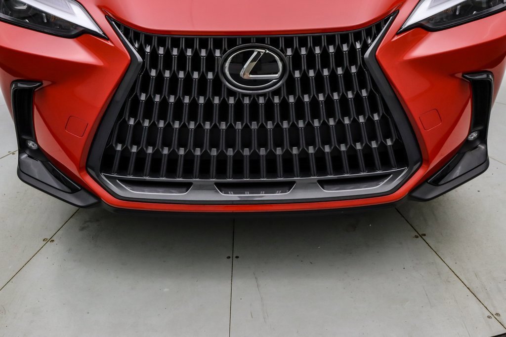 Used 2024 Lexus NX 250 FWD w/ Towing Package (2000 Lbs) image 11