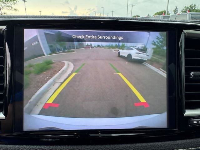 Used 2023 Chrysler Pacifica Touring-L FWD image 14