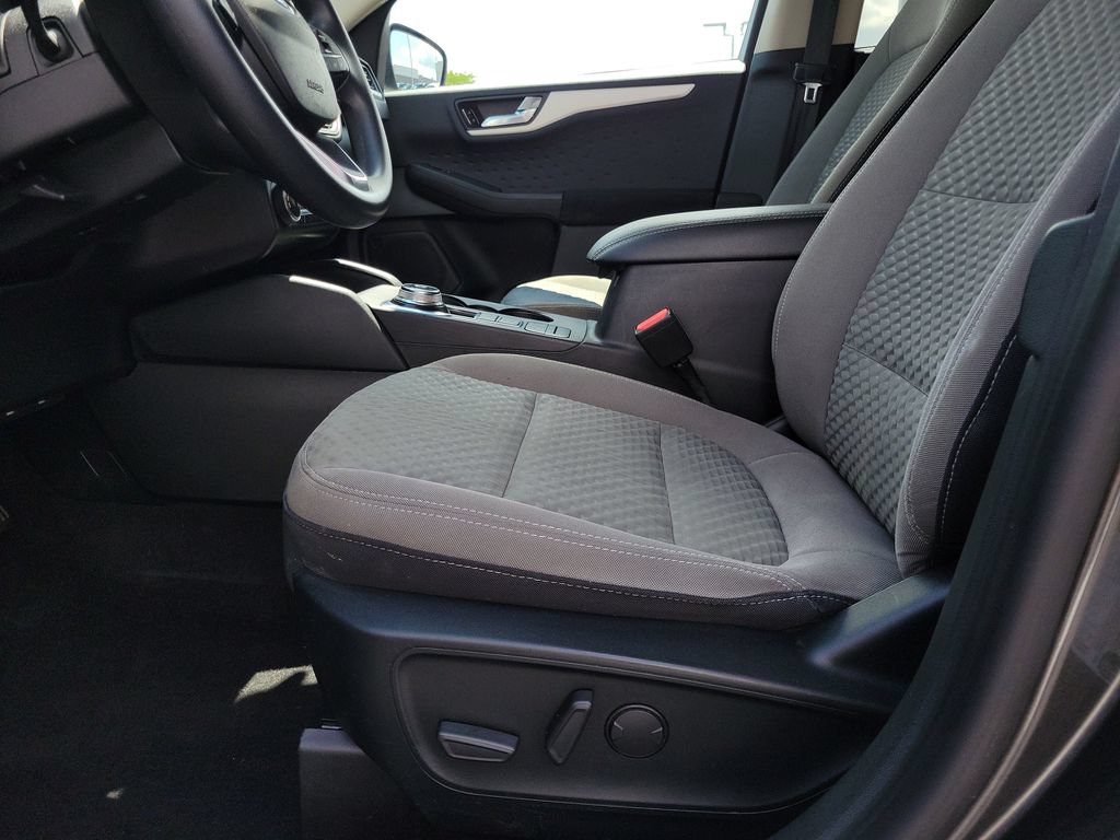 Certified 2020 Ford Escape SE FWD image 19