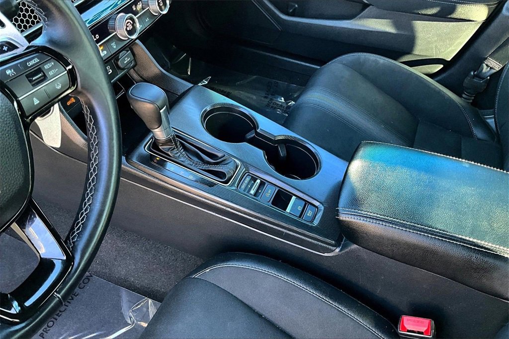 Used 2025 Honda Civic Sport image 16