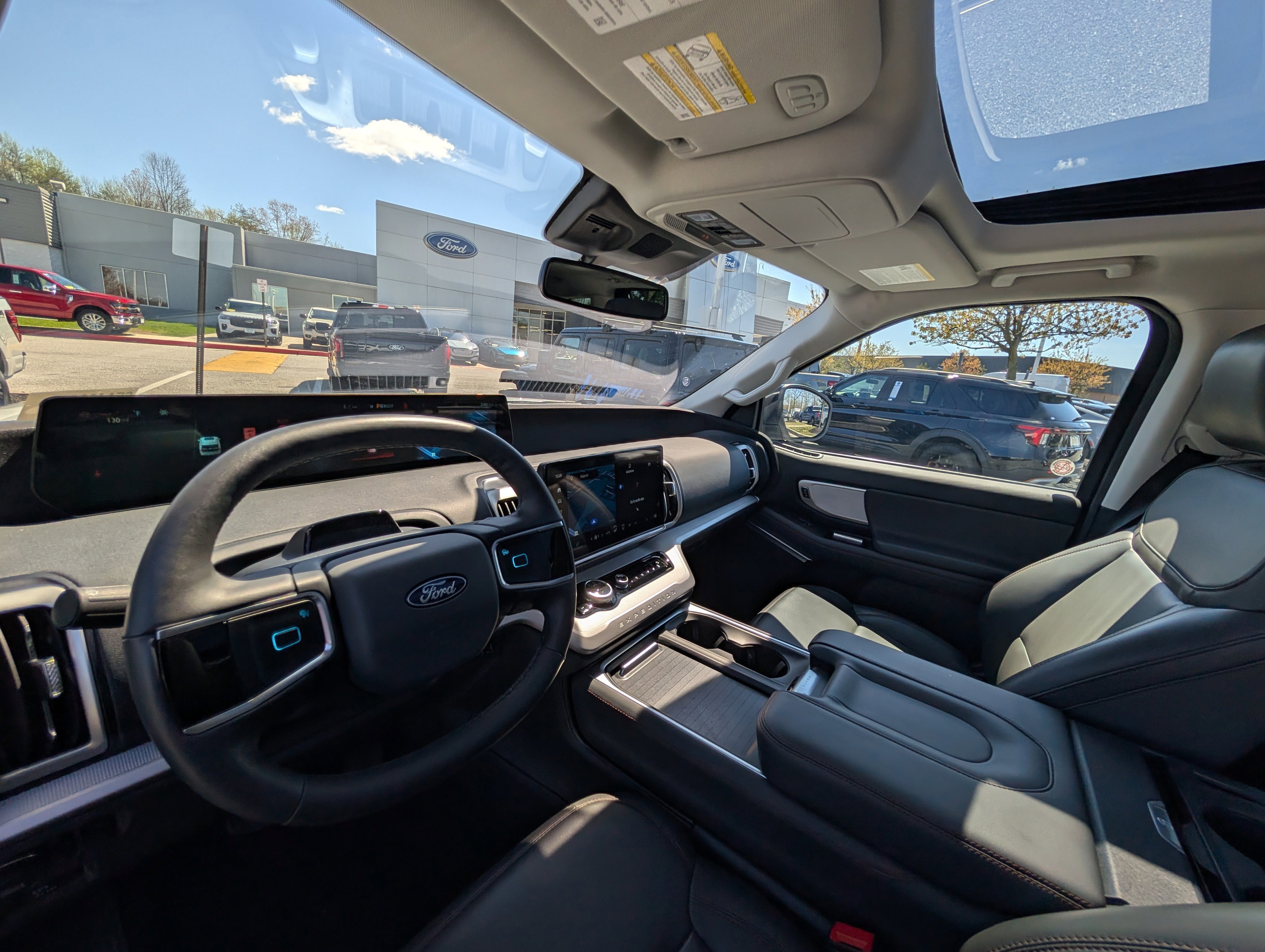 Certified 2025 Ford Expedition Active image 15