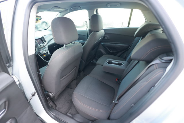 Used 2018 Chevrolet Trax LS AWD/4WD image 10