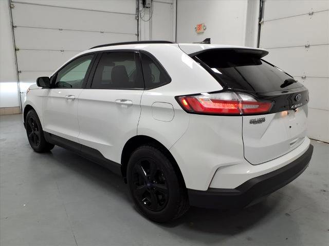 Certified 2022 Ford Edge SE image 6