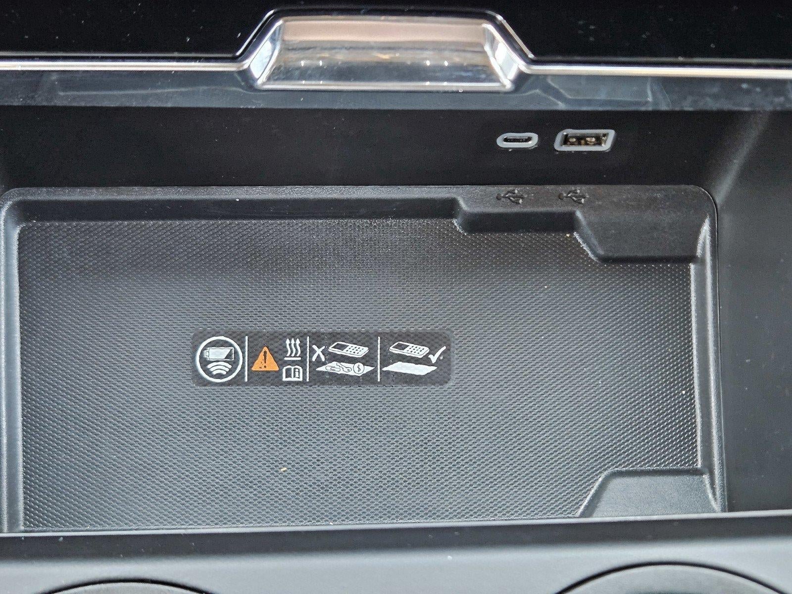 Used 2025 GMC Yukon Denali w/ Sun & Power Step Package AWD/4WD image 22