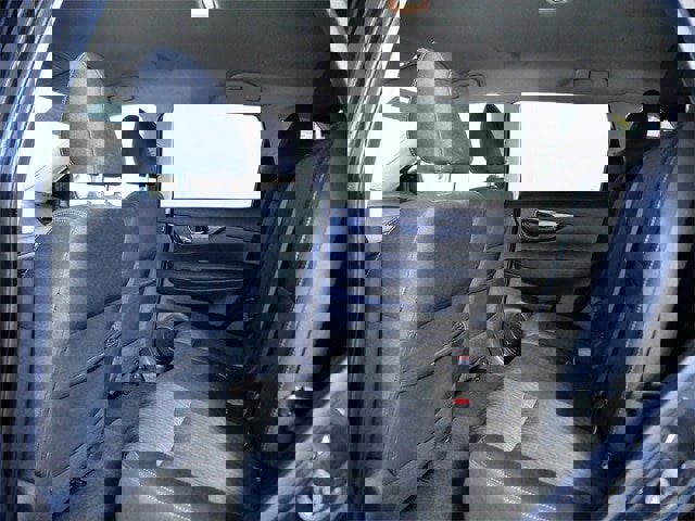 Used 2019 Nissan Rogue SV image 13