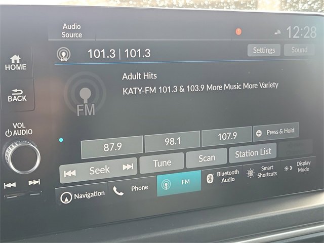 Used 2025 Honda Pilot Black Edition image 13