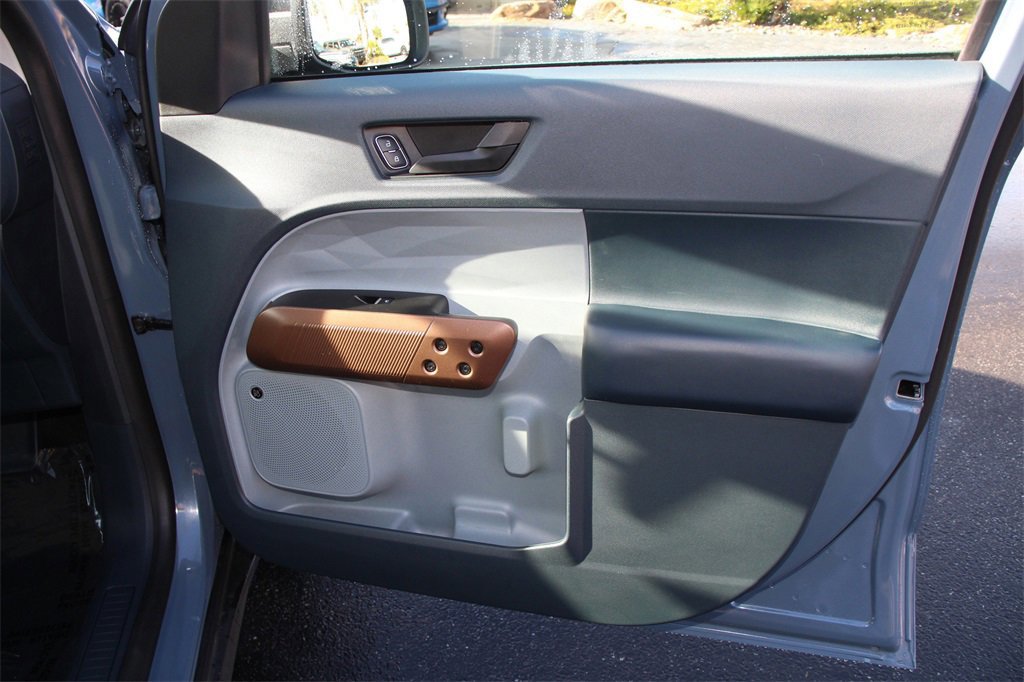 Certified 2024 Ford Maverick Lariat image 29