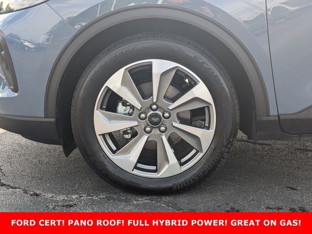 Certified 2025 Ford Escape Platinum w/ Premium Technology Package FWD image 9