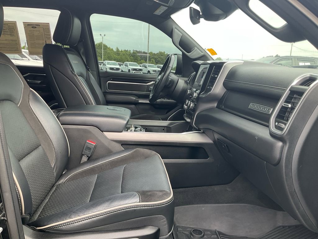 Used 2022 RAM 1500 Laramie w/ Sport Appearance Package AWD/4WD image 12