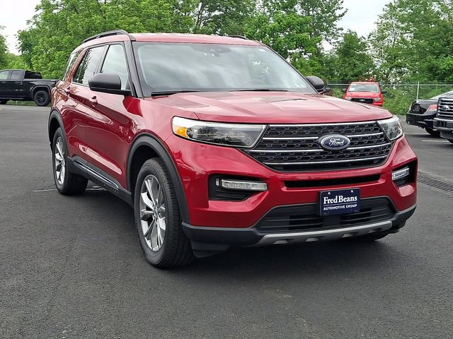 Certified 2023 Ford Explorer XLT w/ Equipment Group 202A AWD/4WD image 2