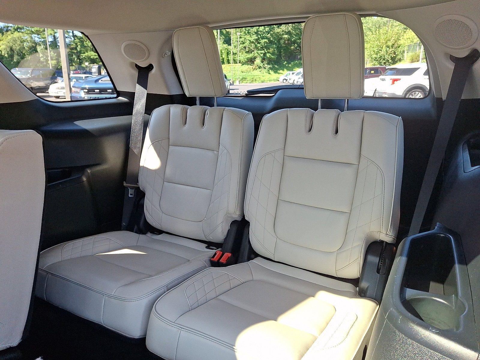 Certified 2018 Ford Explorer Platinum AWD/4WD image 10