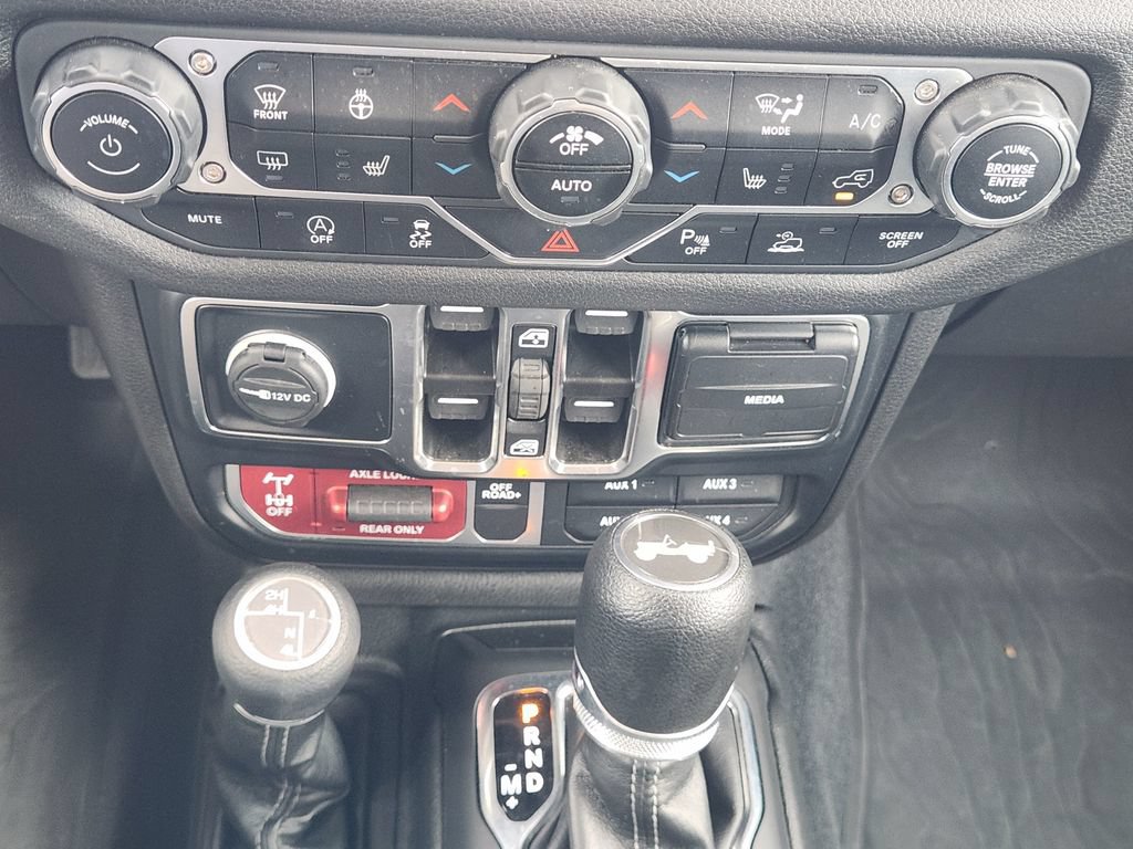 Used 2024 Jeep Wrangler Unlimited Sport AWD/4WD image 18