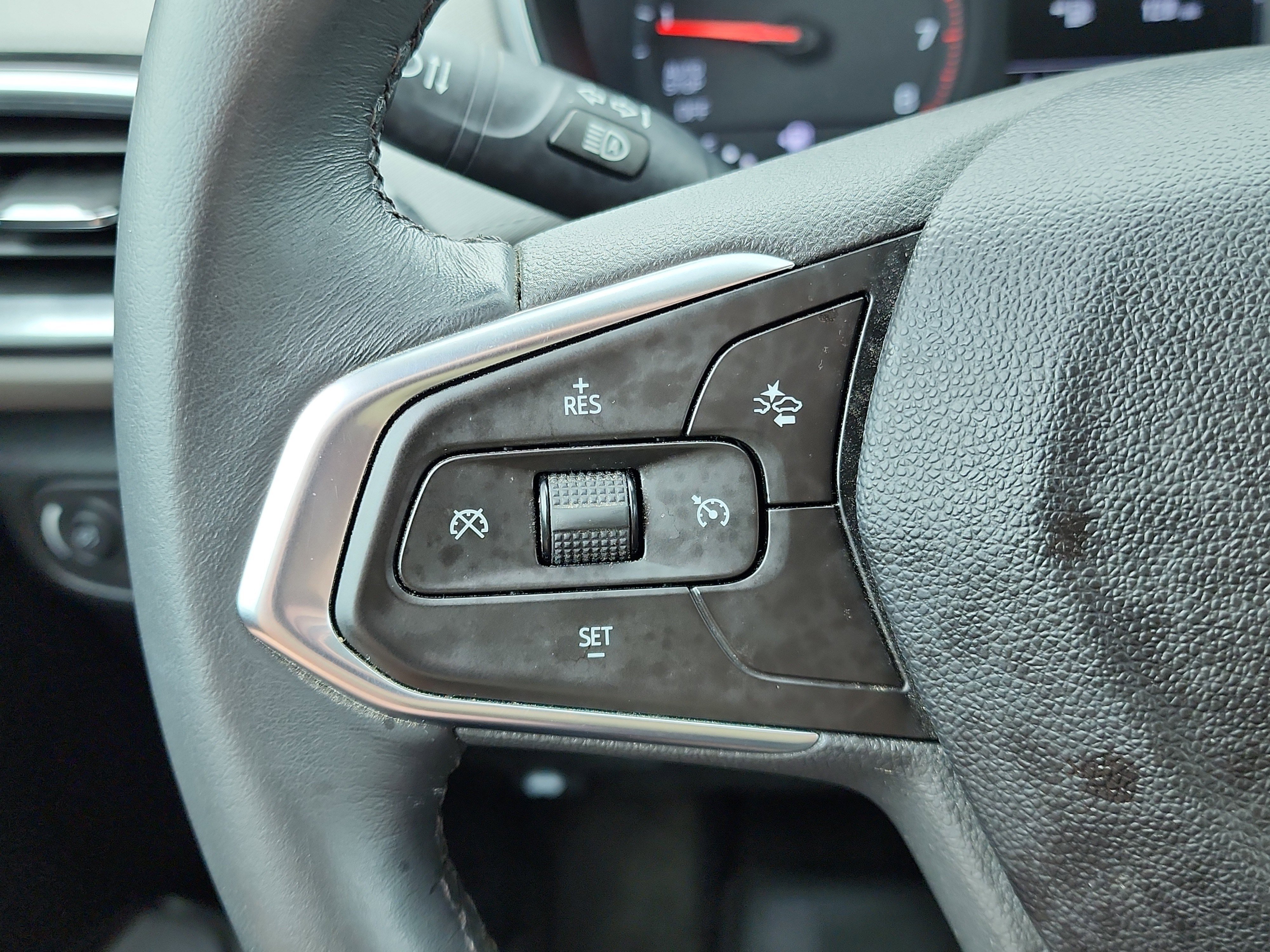 Used 2021 Chevrolet TrailBlazer LT w/ Premium Seating Package image 19