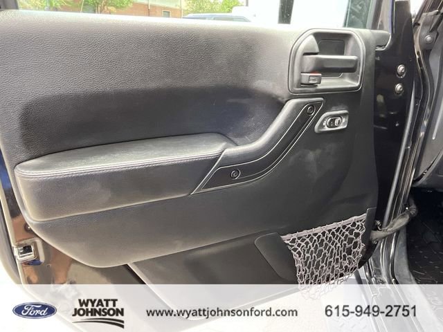 Used 2017 Jeep Wrangler Unlimited Sahara AWD/4WD image 24