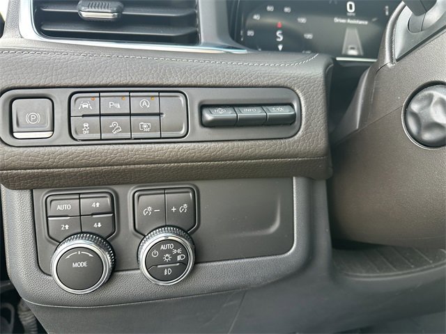Used 2023 GMC Yukon Denali image 31