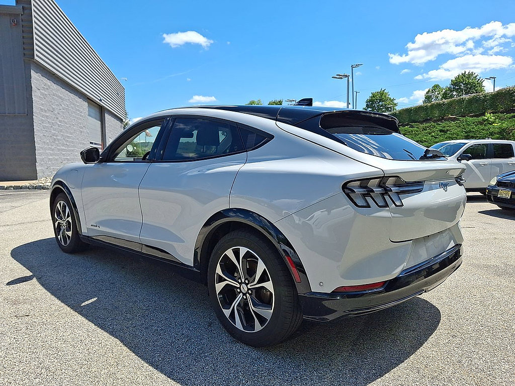 Certified 2023 Ford Mustang Mach-E Premium AWD/4WD image 3