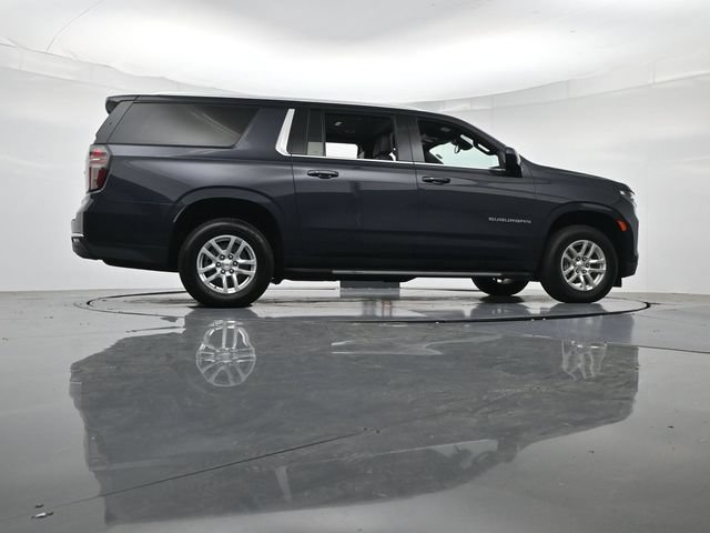 Used 2023 Chevrolet Suburban LT RWD image 36