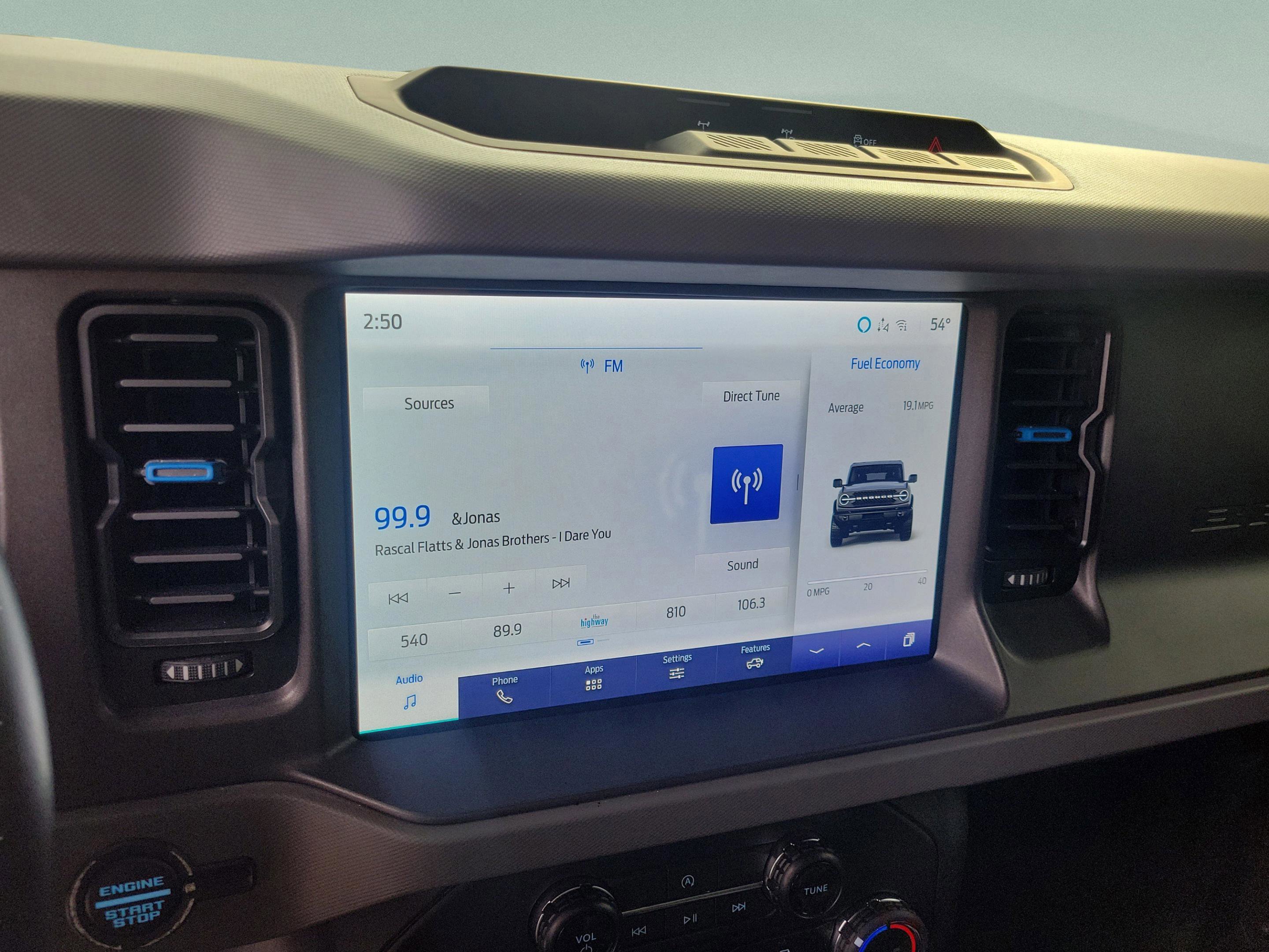 Certified 2024 Ford Bronco Black Diamond image 16