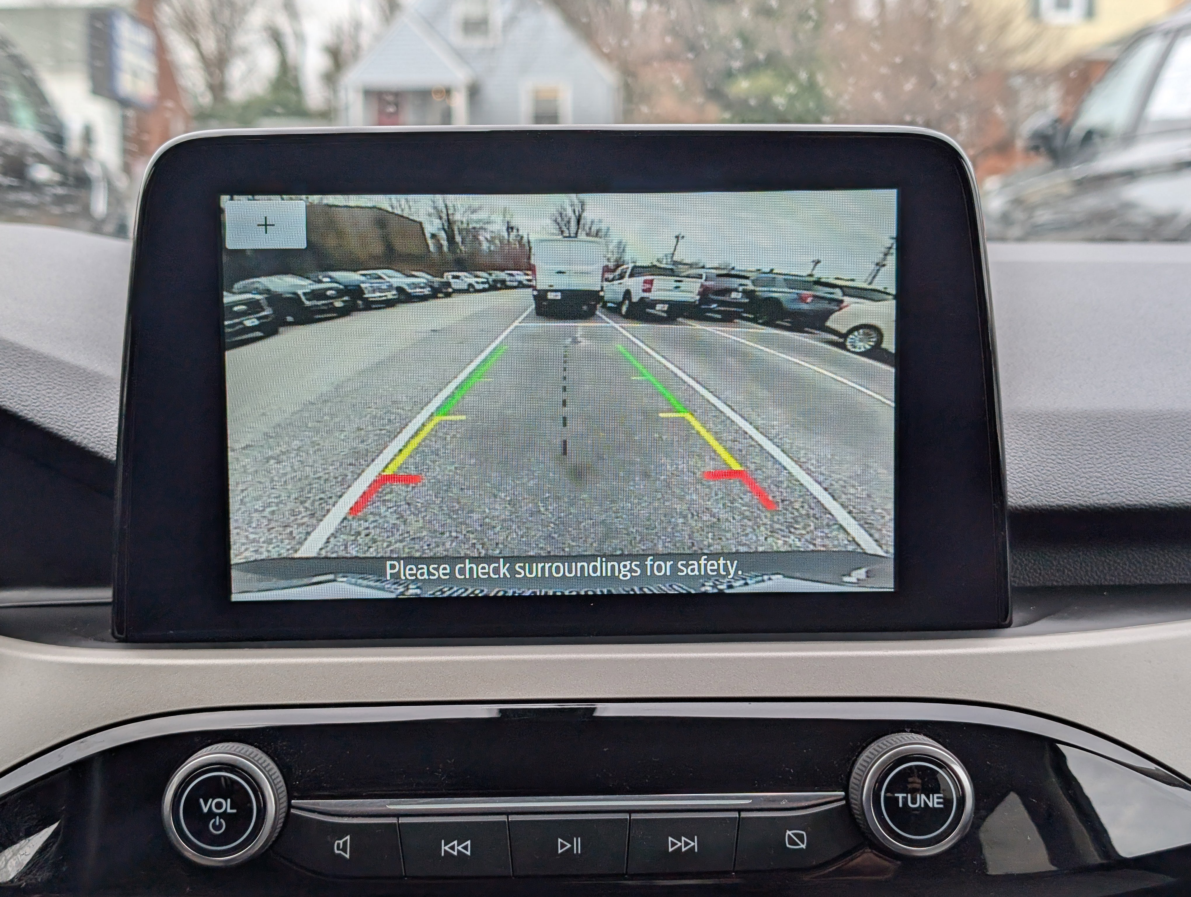 Certified 2020 Ford Escape SE image 28