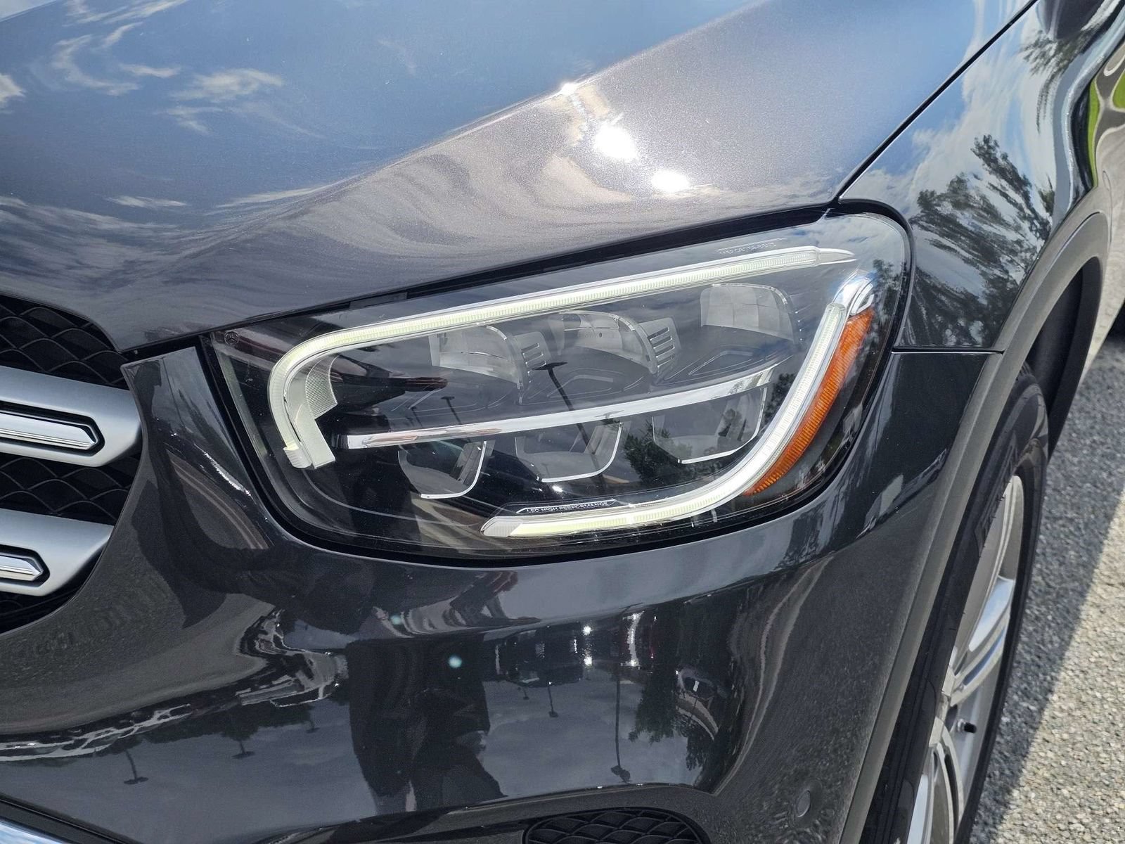 Used 2022 Mercedes-Benz GLC 300 4MATIC w/ Multimedia Package Lite image 10
