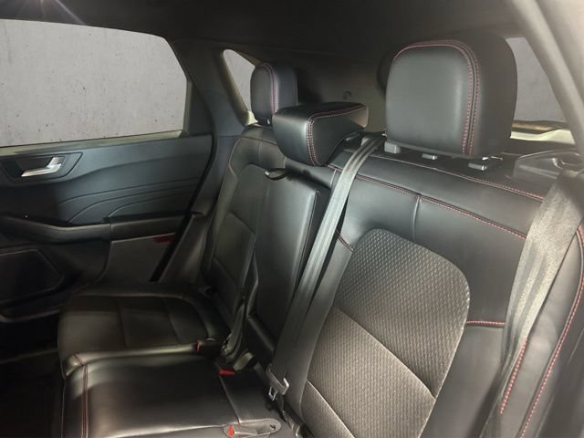 Certified 2025 Ford Escape ST-Line Select AWD/4WD image 11