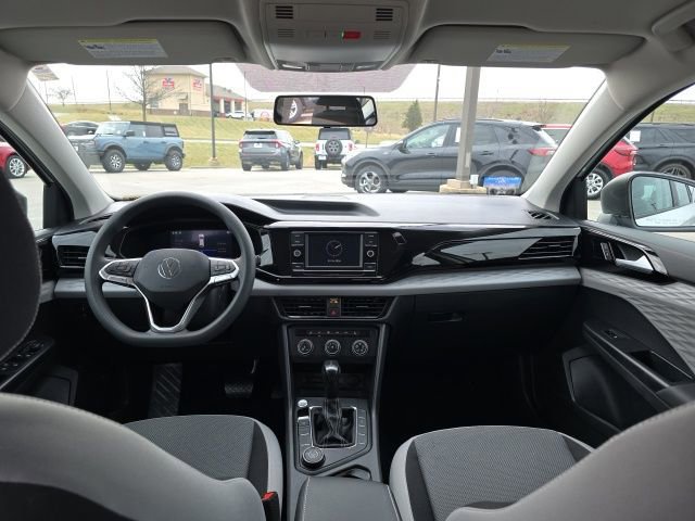 Used 2022 Volkswagen Taos S image 14