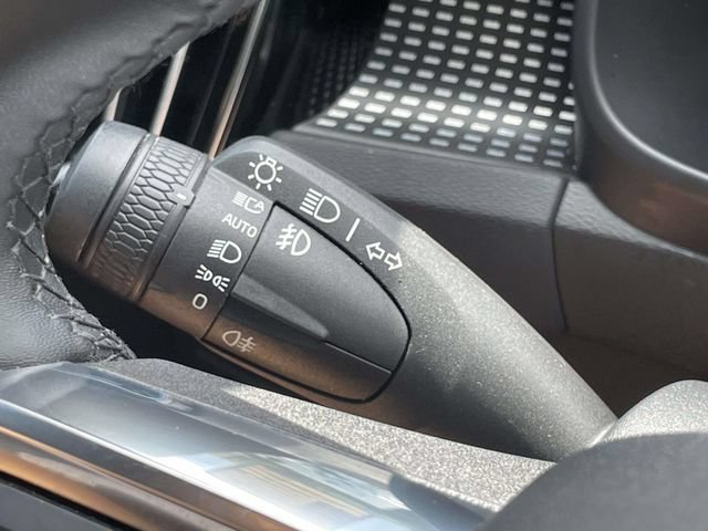Used 2022 Volvo XC40 P8 Recharge Ultimate AWD/4WD image 31