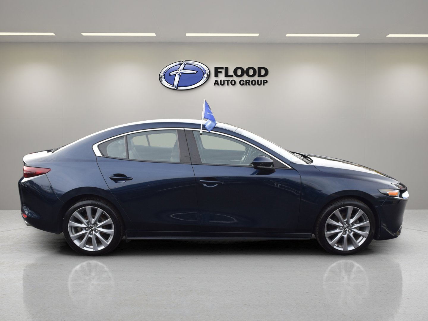 Used 2021 MAZDA MAZDA3 s image 3