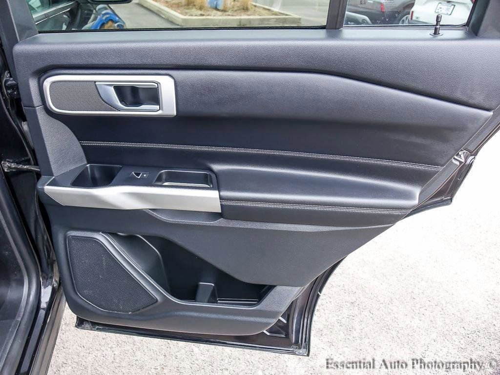 Certified 2022 Ford Explorer XLT w/ Equipment Group 202A image 26