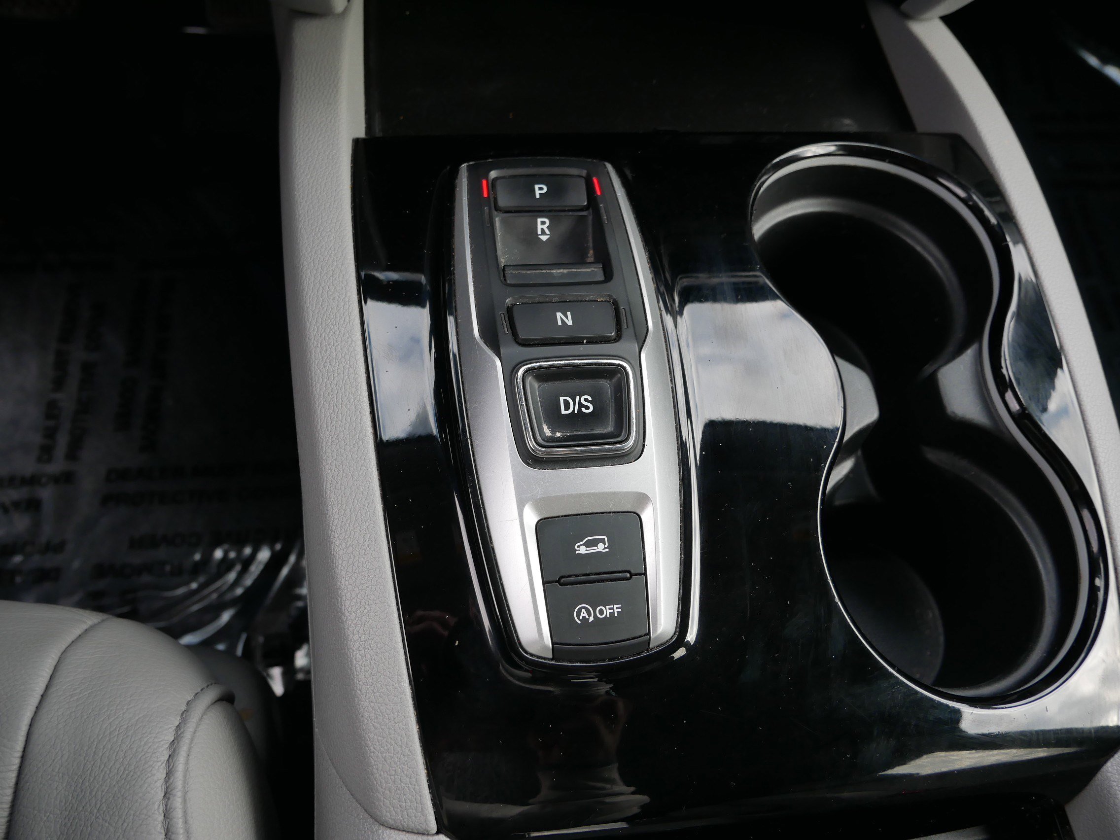 Used 2020 Honda Pilot Touring image 24