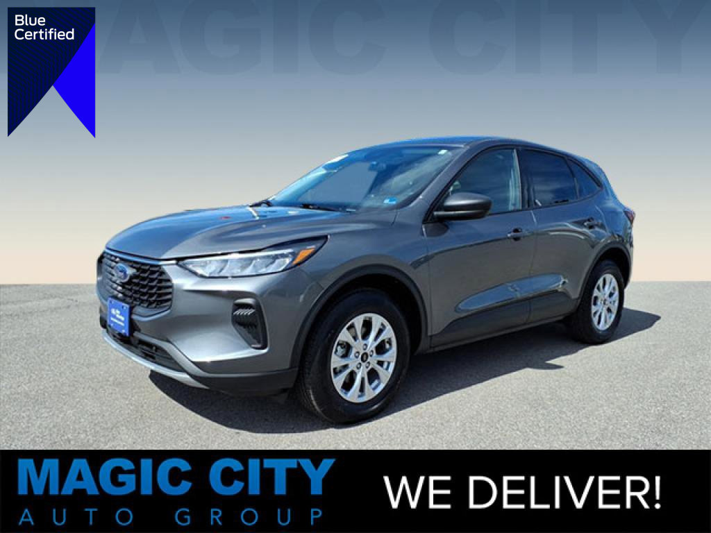 Certified 2025 Ford Escape Active w/ Cold Weather Package AWD/4WD image 1
