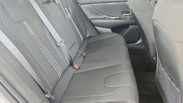 Used 2025 Hyundai Elantra SEL FWD image 34