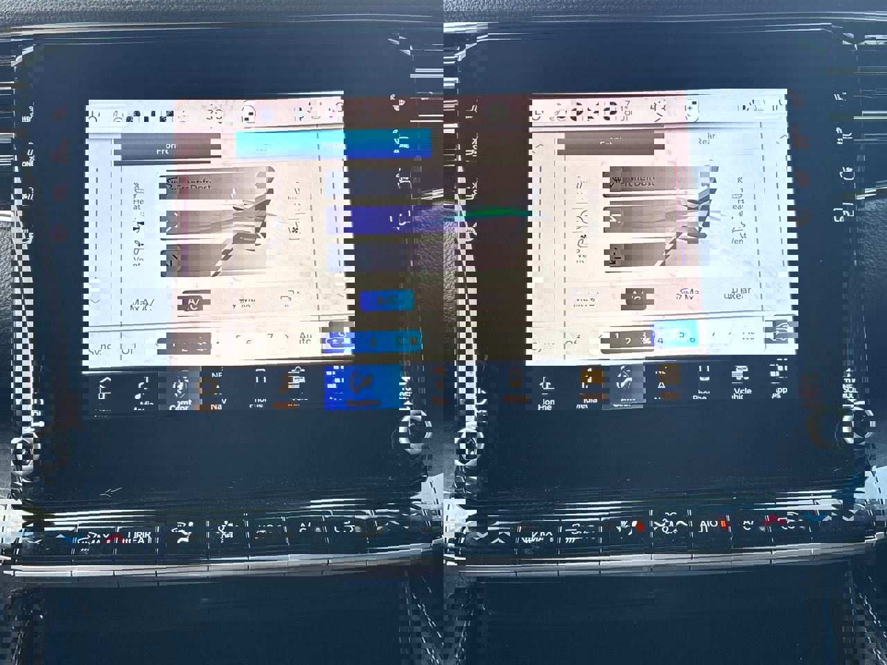 Used 2024 Jeep Wagoneer 2WD image 31