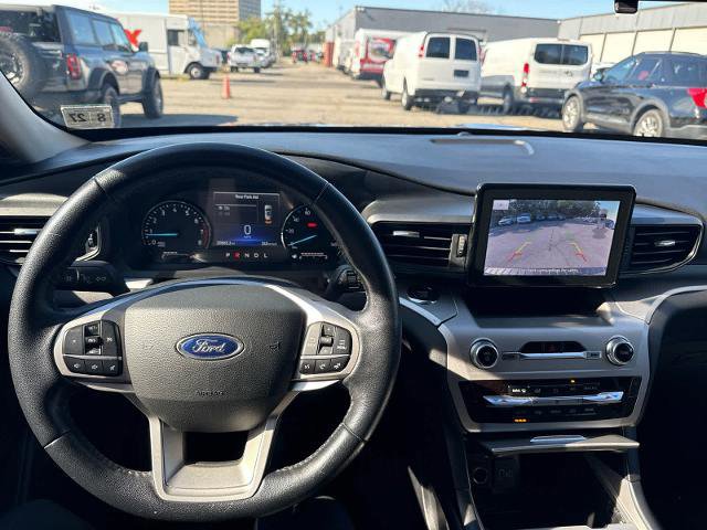 Certified 2022 Ford Explorer XLT image 15