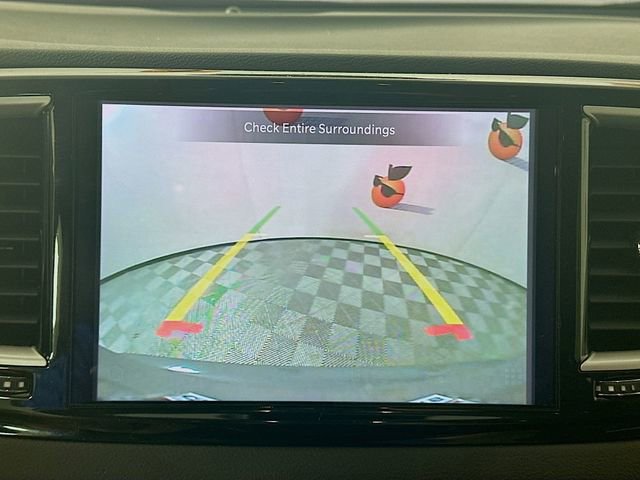 Used 2022 Chrysler Pacifica Touring-L image 13