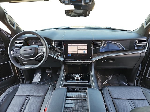 Used 2022 Jeep Wagoneer Series III w/ Flexible Seating Group image 9