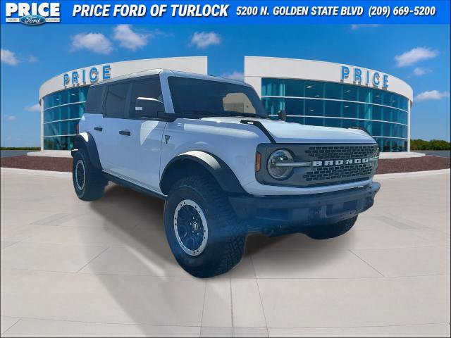 Certified 2022 Ford Bronco Badlands AWD/4WD image 3