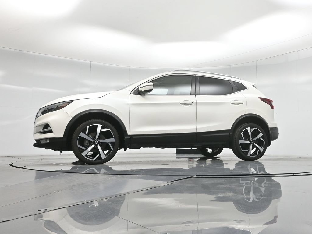 Used 2020 Nissan Rogue Sport SL w/ Premium Package FWD image 8