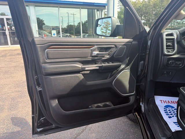 Used 2021 RAM 1500 Laramie AWD/4WD image 12