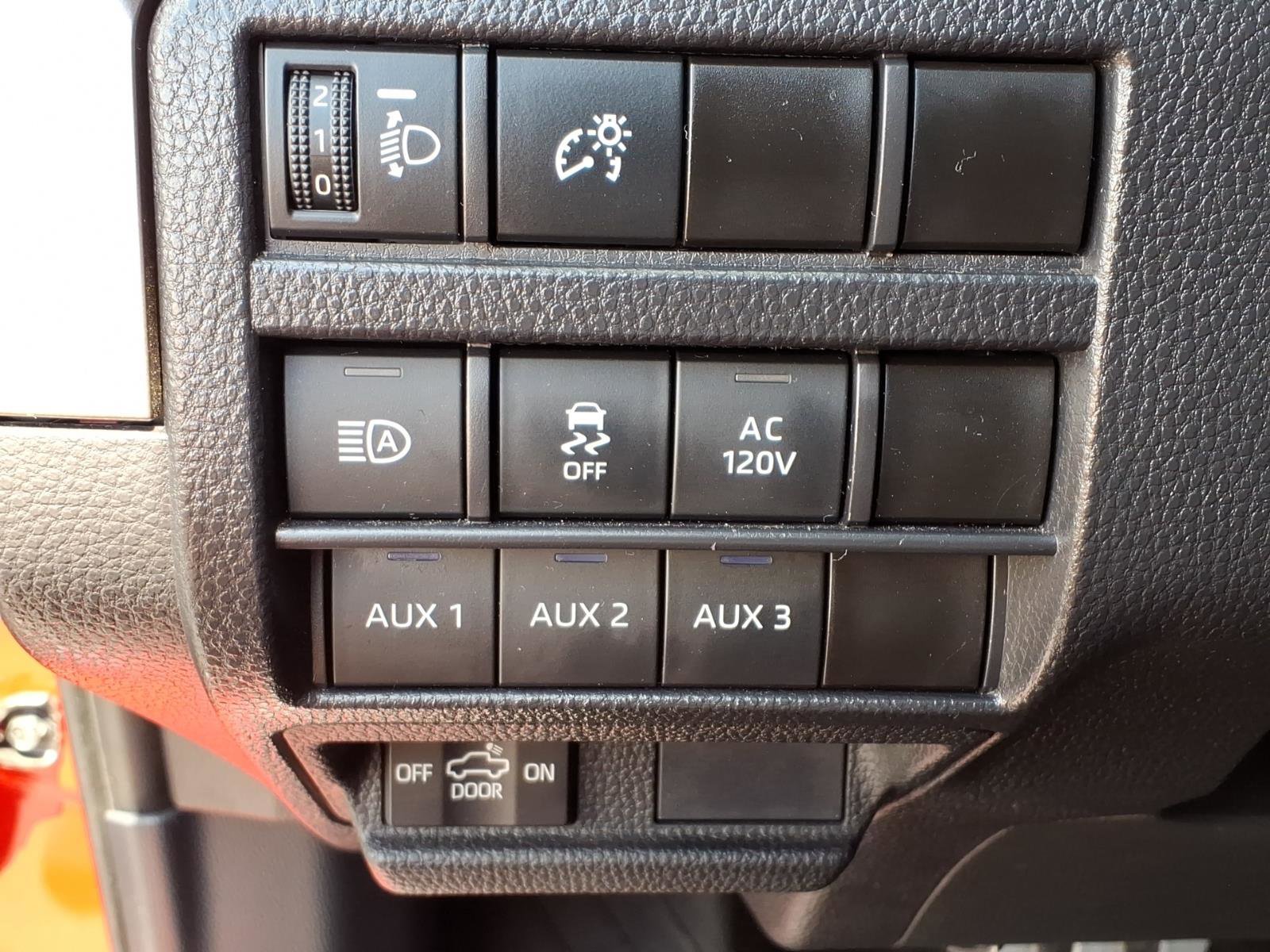 Used 2024 Toyota Tacoma TRD Sport w/ TRD Sport Upgrade Package AWD/4WD image 24
