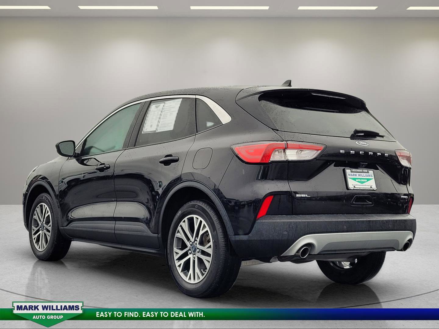 Certified 2022 Ford Escape SEL w/ Technology Package AWD/4WD image 6