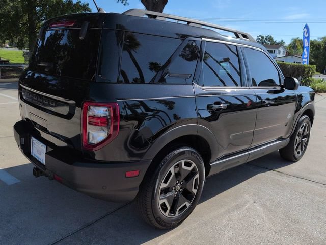 Certified 2023 Ford Bronco Sport Outer Banks w/ Tech Package AWD/4WD image 4