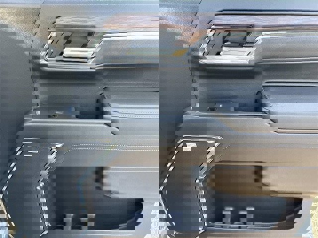 Used 2024 GMC Sierra 1500 SLT w/ SLT Convenience Package image 23